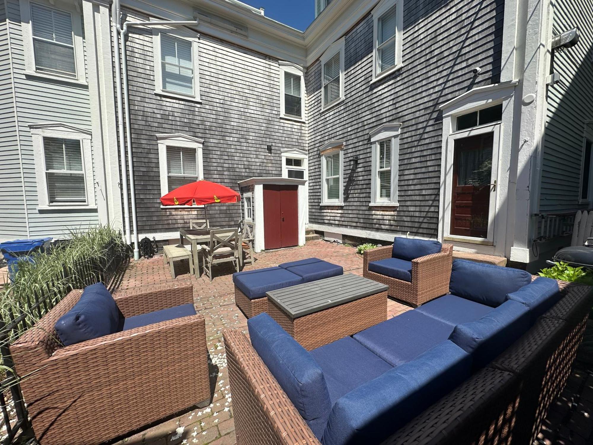 Entire Charming Victorian Home Downtown Newport Tower Eksteriør billede