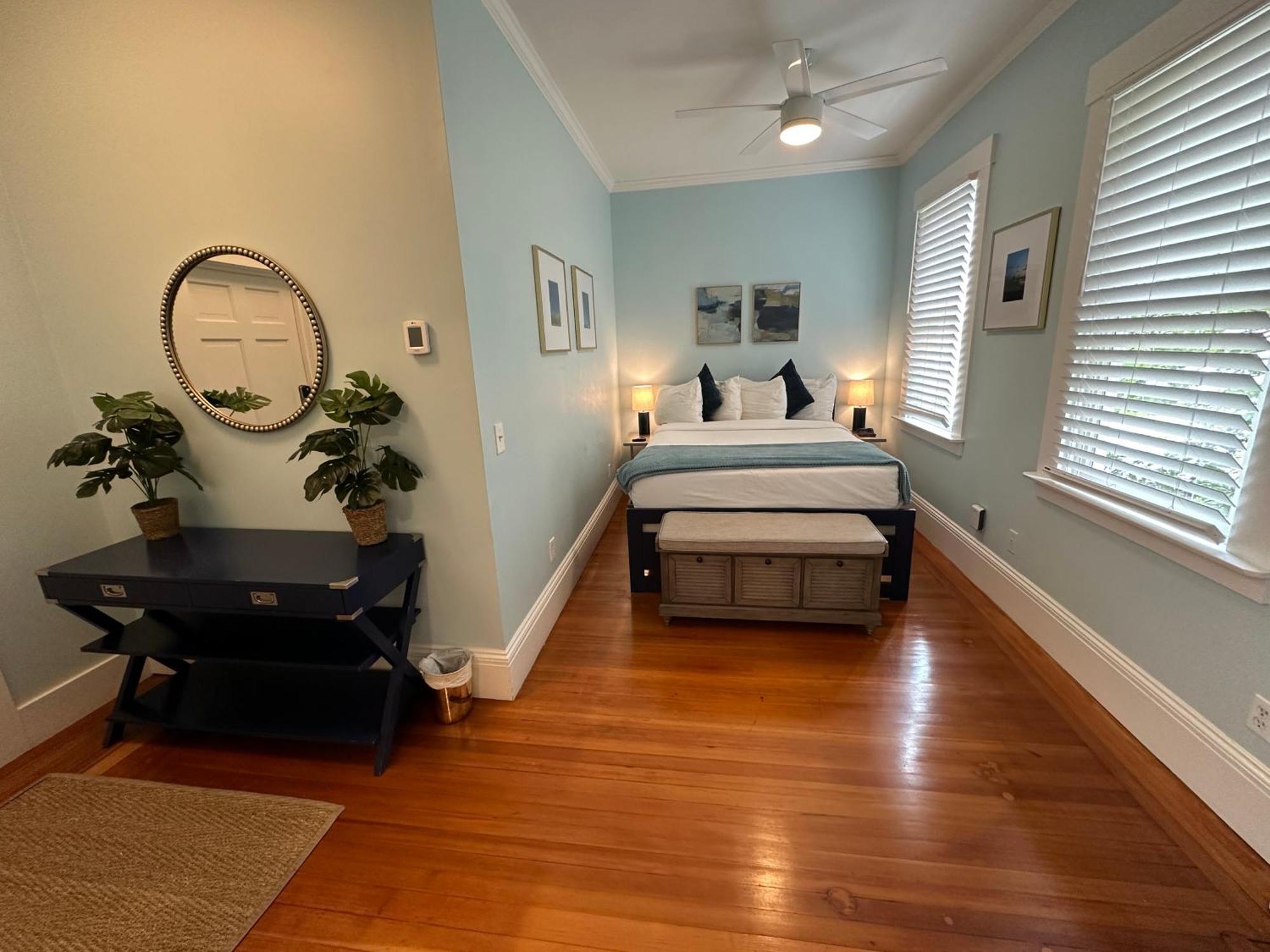 Entire Charming Victorian Home Downtown Newport Tower Eksteriør billede